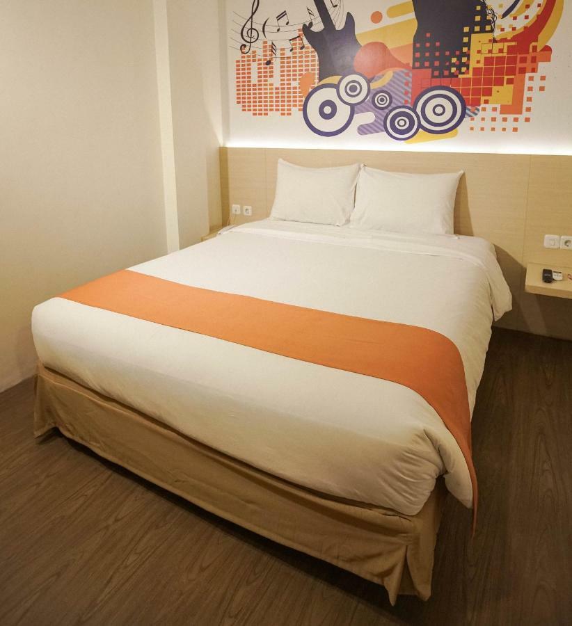Green Red Hotel Syariah Jombang Ngoại thất bức ảnh